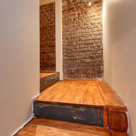 Brown 2 Mansion Oldcity Istambul