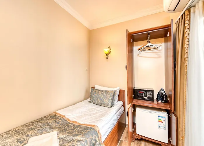 Brown 2 Mansion Oldcity 酒店