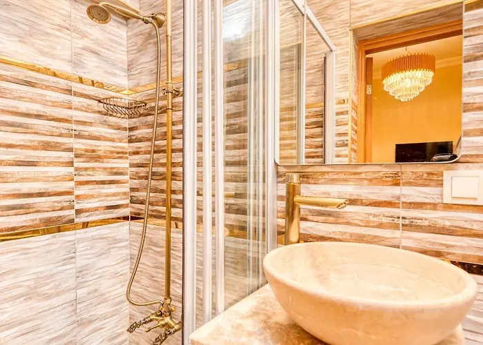 Brown 2 Mansion Oldcity *