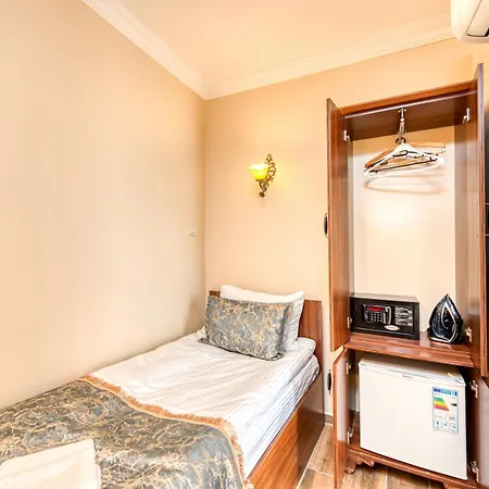 Brown 2 Mansion Oldcity 호텔